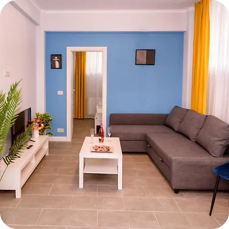 Aquarium Economy 7 Apartment Navodari